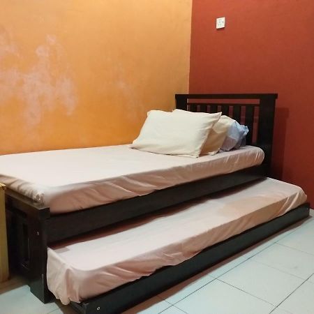 Assalam Homestay Seri Iskandar Exterior foto